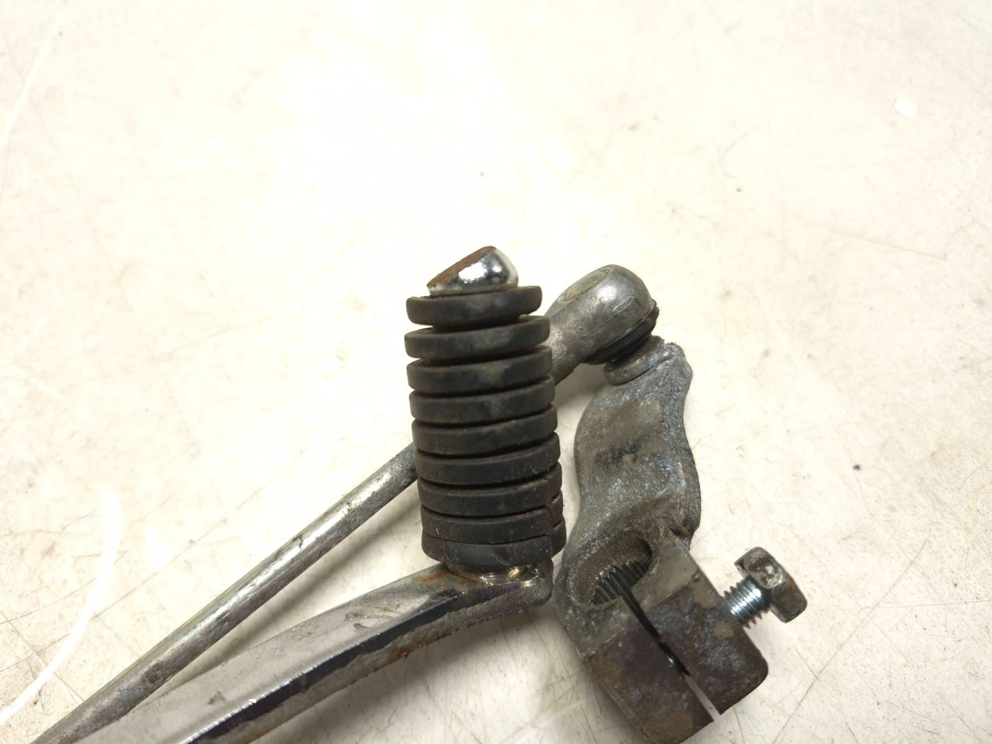 2024 Yamaha R3 Yzfr3 Front Left Foot Peg & Bracket W/ Gear Shift Lever OEM