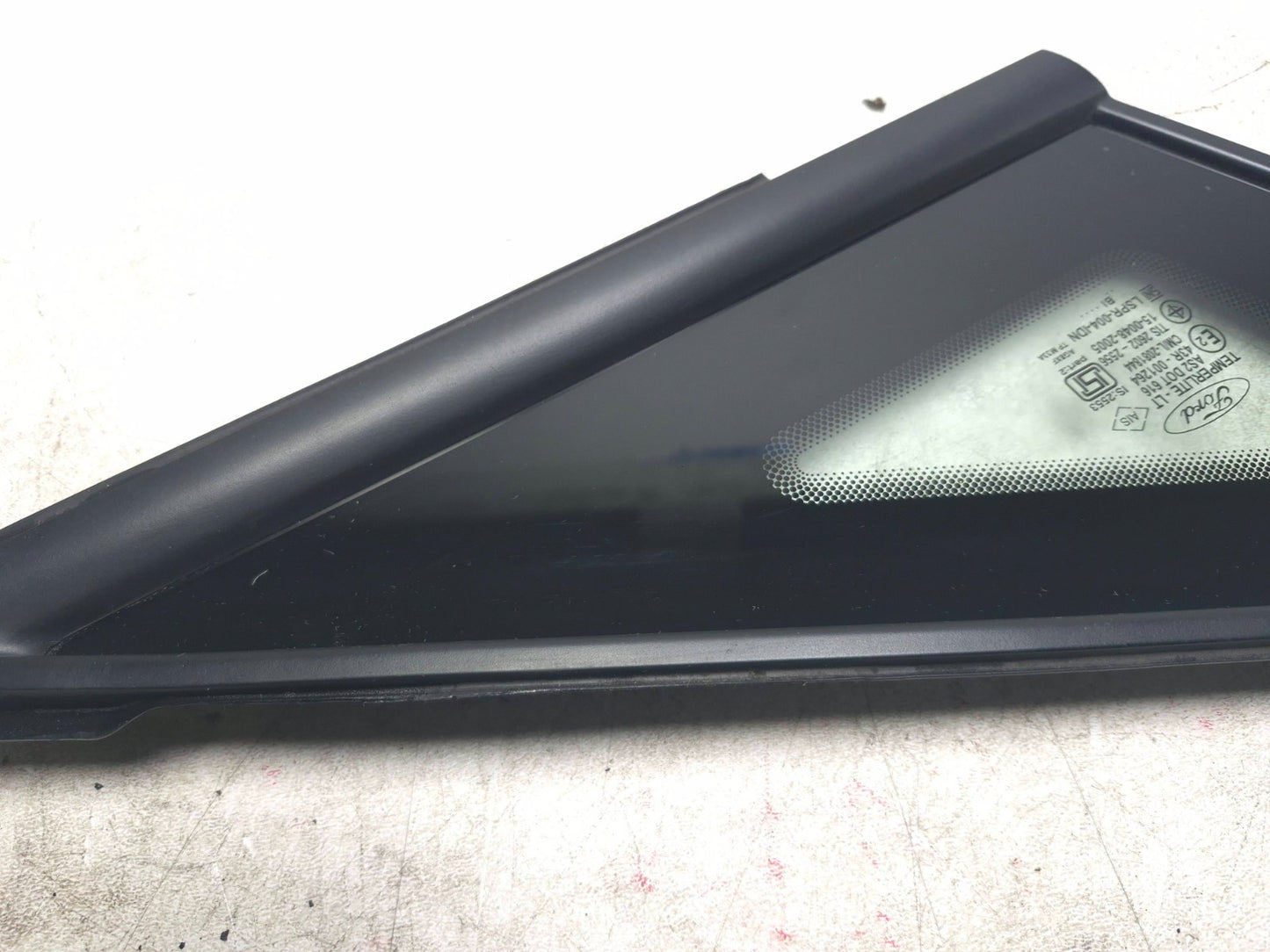 2019 Ford Ecosport Front Vent Glass Front Passenger Side Right OEM