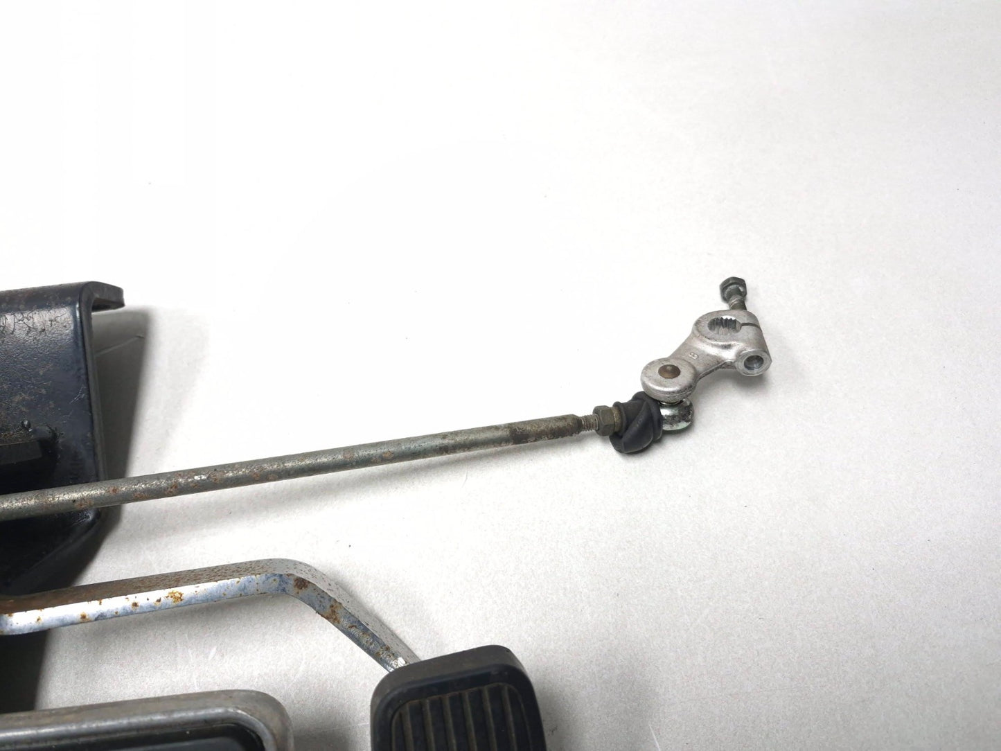 1999 Suzuki Intruder 1500 Left Floorboard & Gear Shift Assy OEM