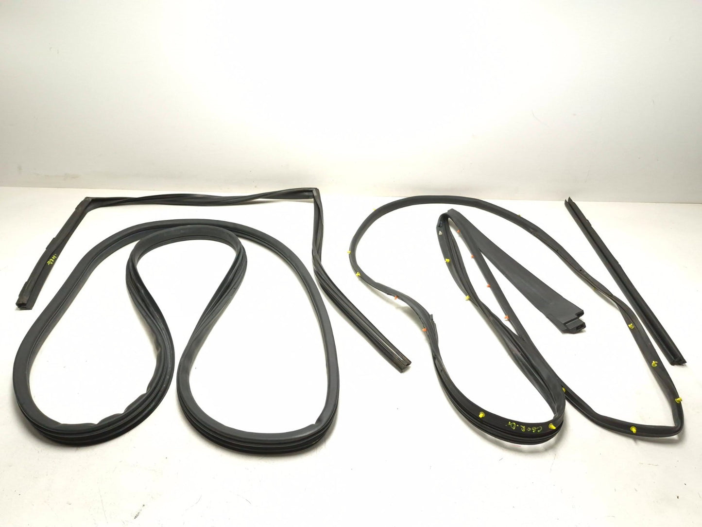 2007 Acura Tl Type-s Rear Door Weatherstrip Seal Left Driver Side Set OEM