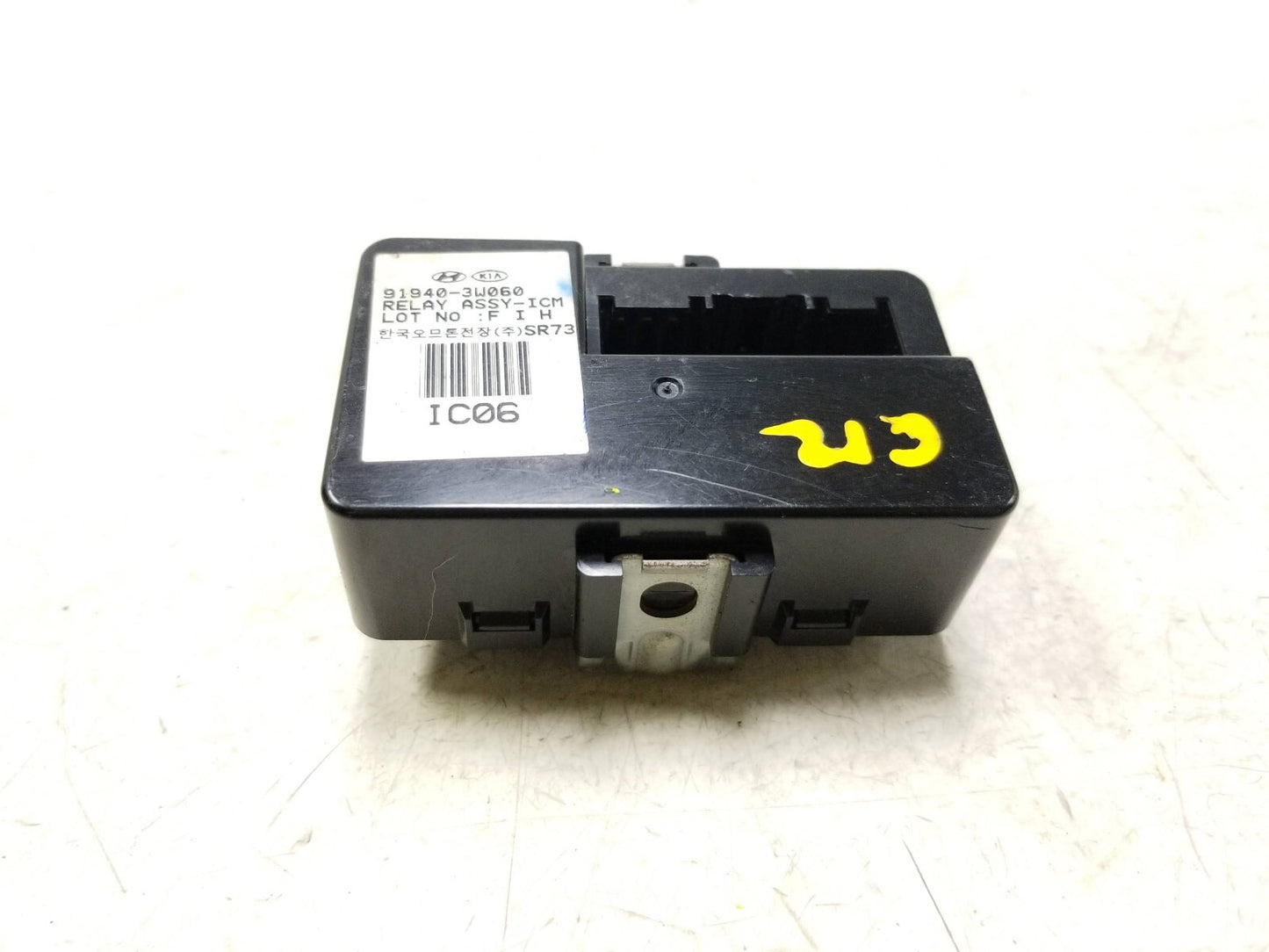 11 - 13 Kia Sportage Icm Relay Box OEM