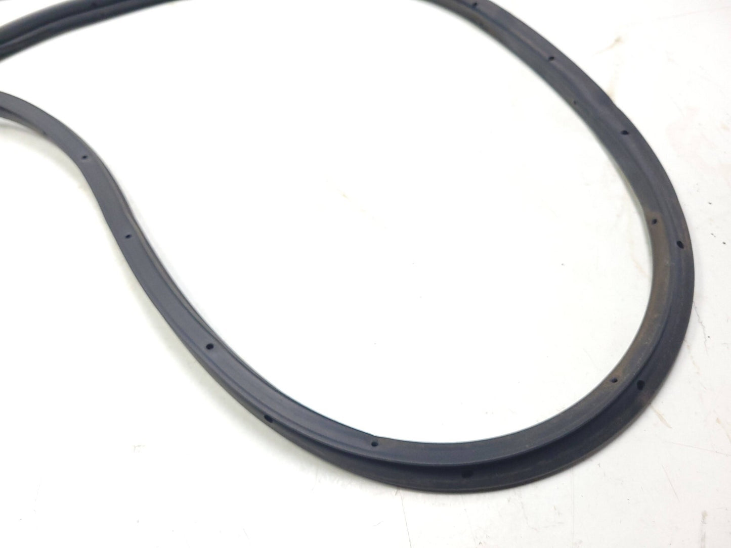 2009 Mazda Cx-7 Rear Driver Door Weatherstrip Seal 2pcs OEM