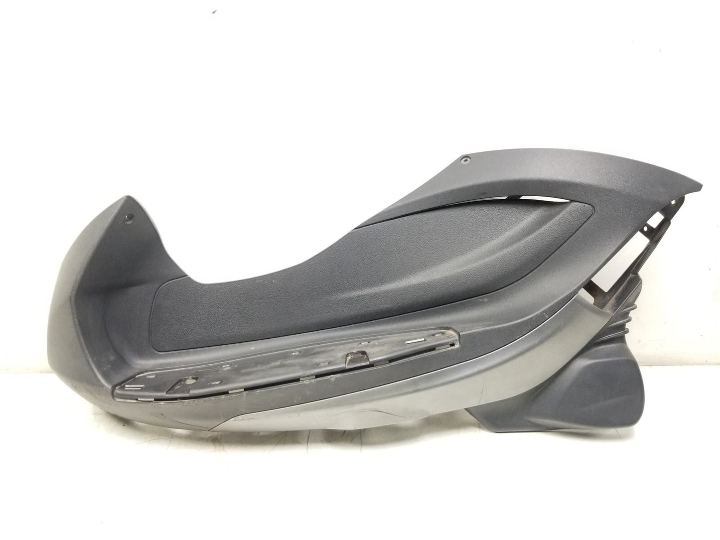 2017 - 2021 Piaggio Bv 350 Rear Left Side Fairing & Tail Light 3pcs OEM