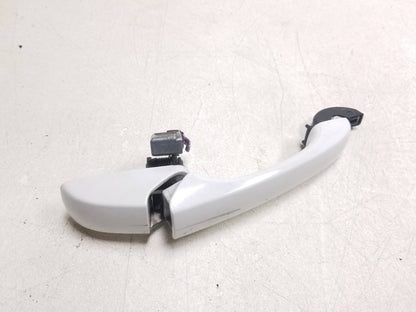 13 20 Dodge Grand Caravan Exterior Door Handle Front Passenger Side Right OEM