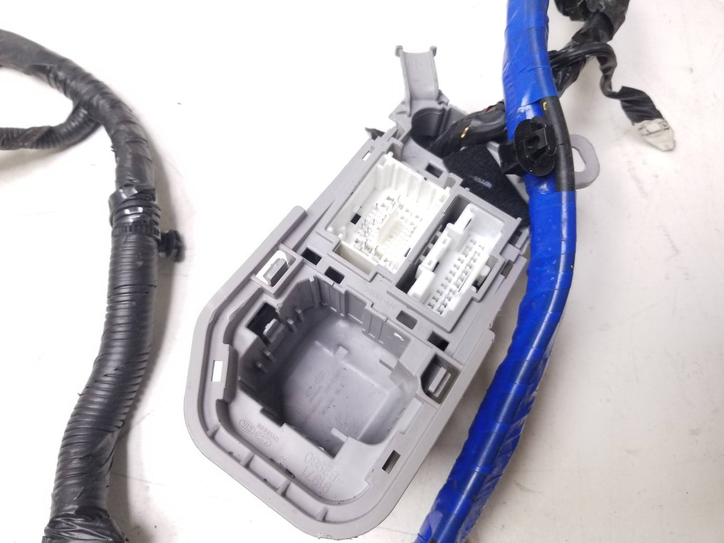 2014 - 2016 Kia Soul Interior Floor Wire Harness OEM