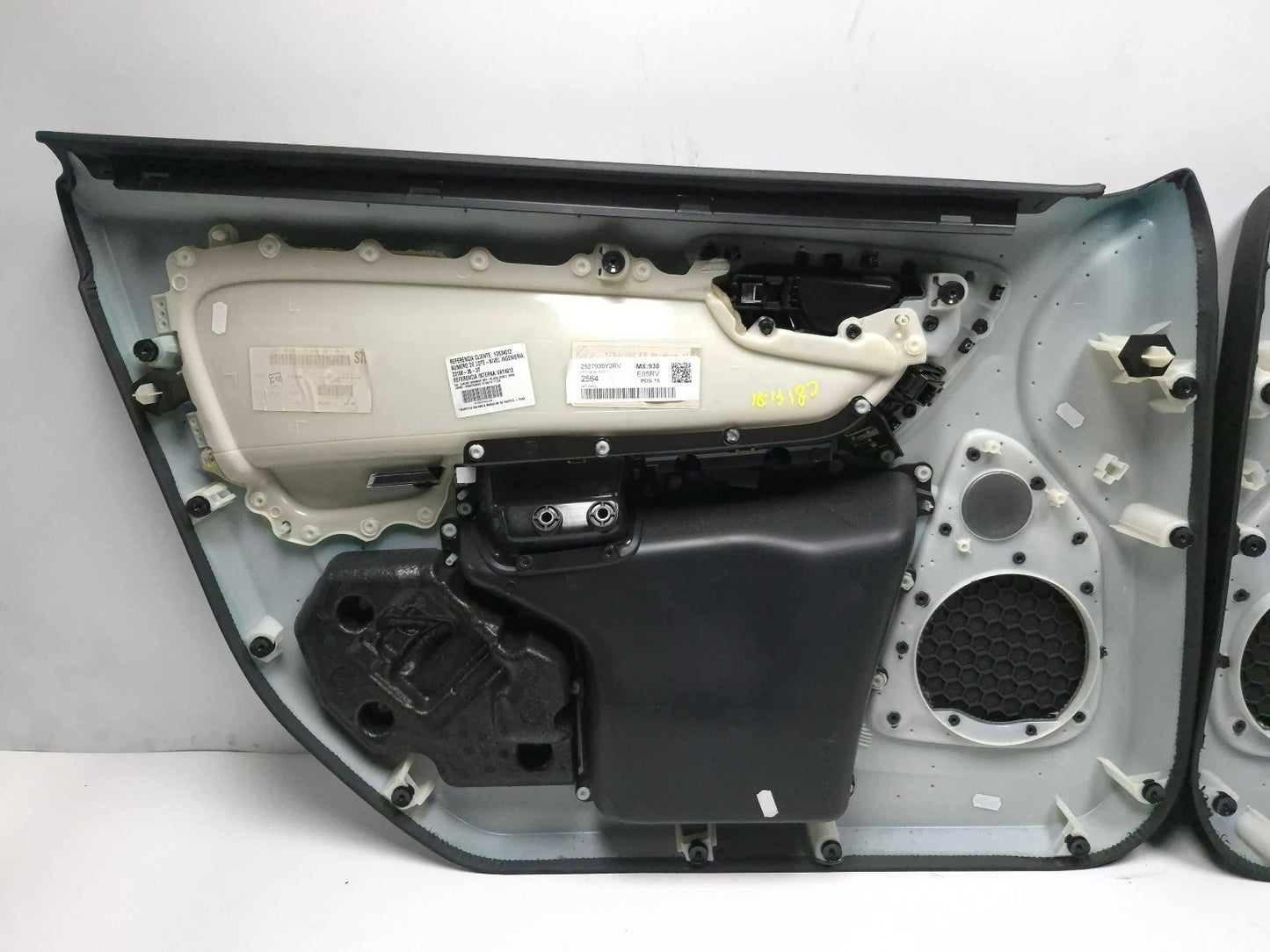 2013 Volvo S60 Front Door Interior Trim Panel OEM 39823447