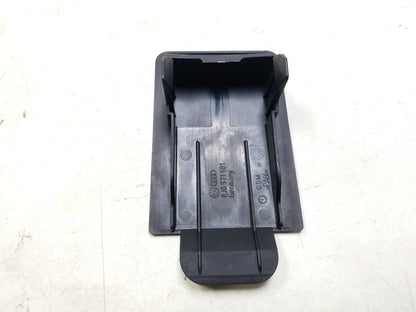 2009 - 2017 Audi Q5 Floor Seat Wiring Connector Cap Cover Left & Right OEM