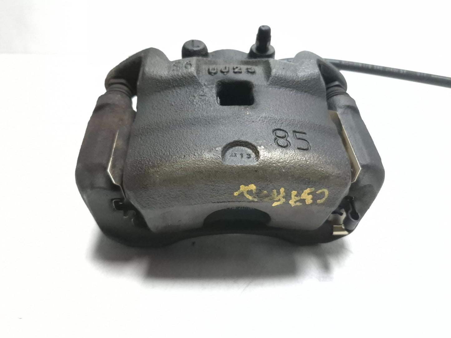 2011 Nissan Juke Brake Caliper Front Left & Right Pair OEM