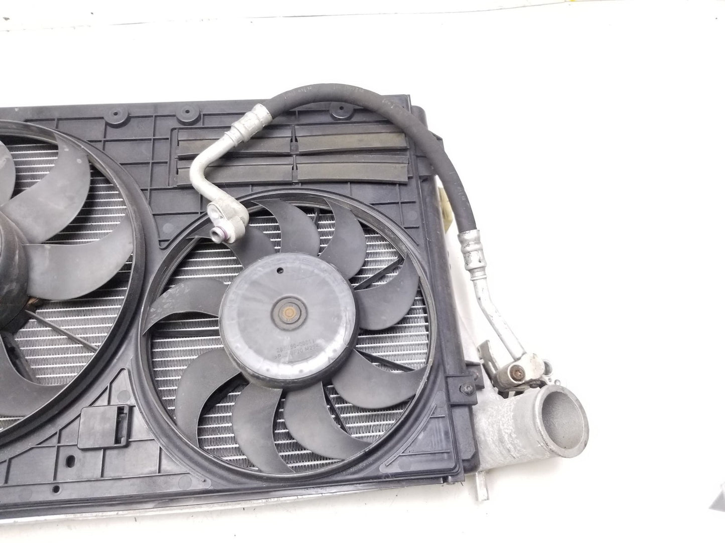 2010 - 2014 VW Golf GTI Front Radiator Dual Fan Motor Assembly OEM