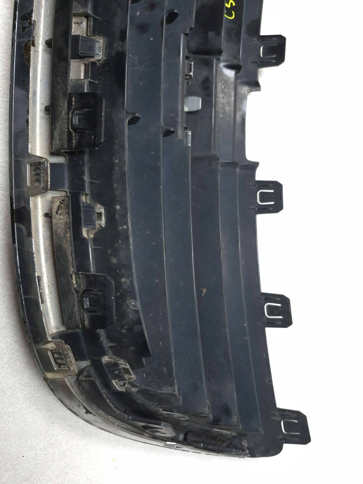 2007 Saab 9-5 Front Center Bumper Grille OEM