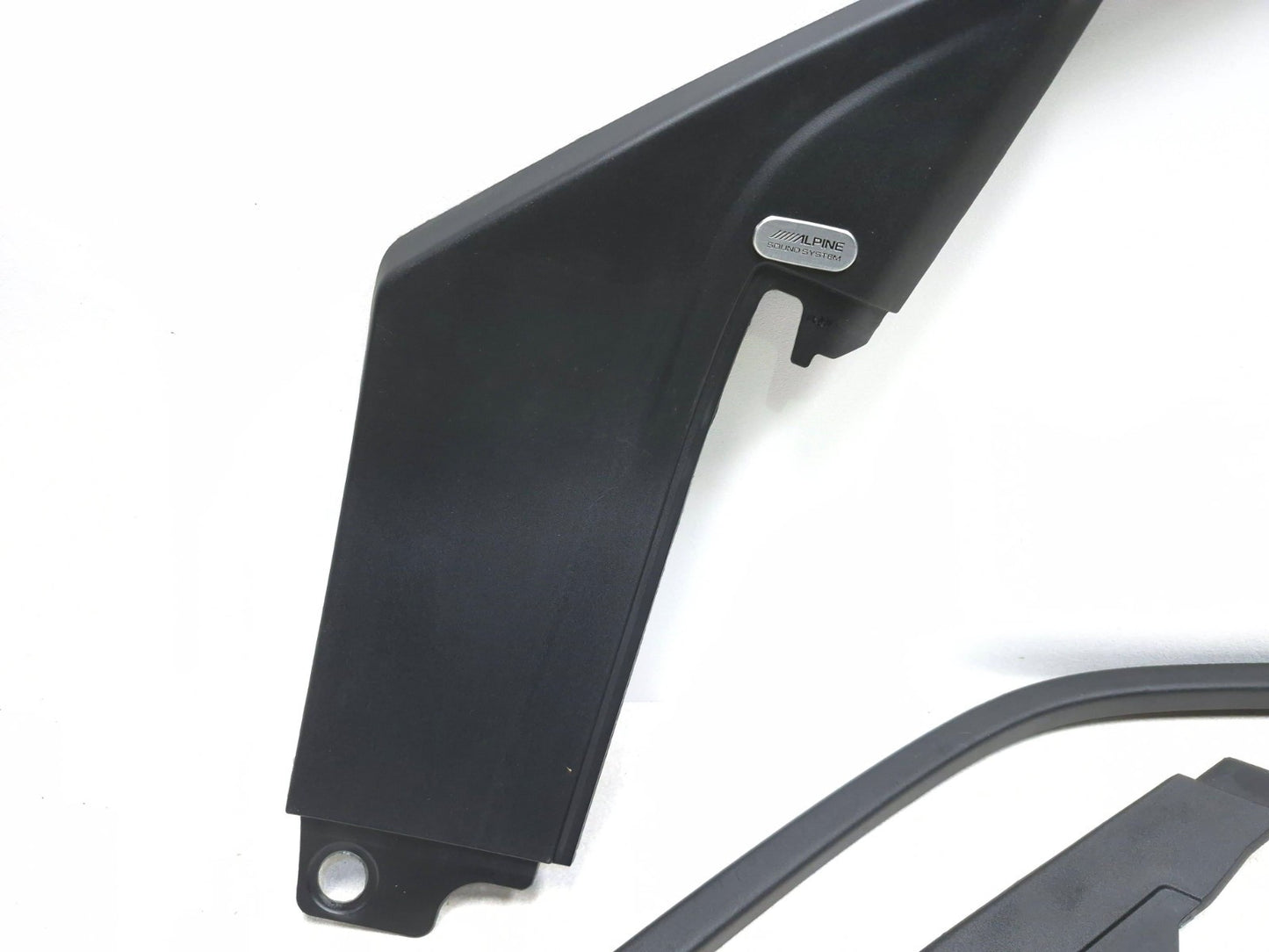 2018 Chrysler 300 Door Window Frame Opening Molding Trim Front & Rear 4pcs OEM