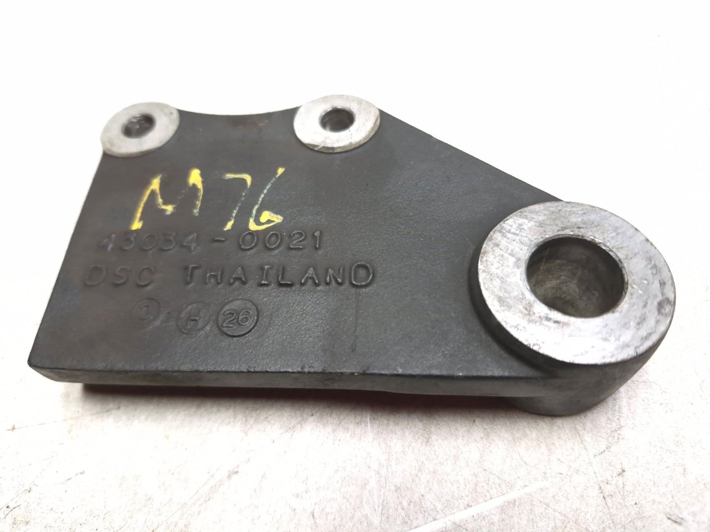 2014 Kawasaki Ninja 300ex300a Right Fotpeg W/ Brake Cylinder & Brake Caliper OEM