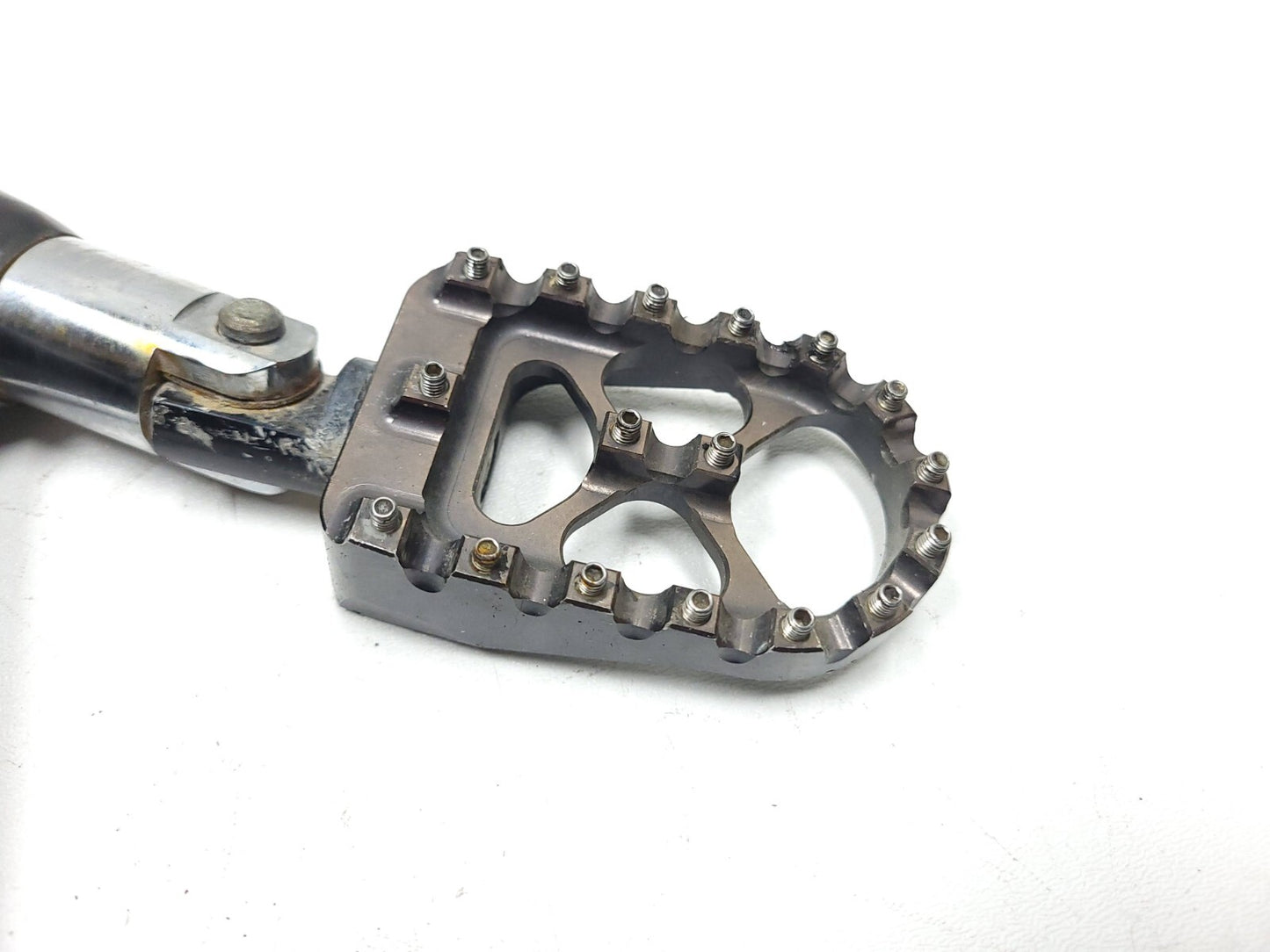 Harley-davidson Forty Eight Xl1200 Xl883 Foot Peg & Bracket Front & Rear Flo