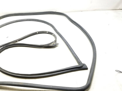 2011 - 2013 Kia Sportage Door Weatherstrip Seal Front Driver Side Left 2pcs OEM