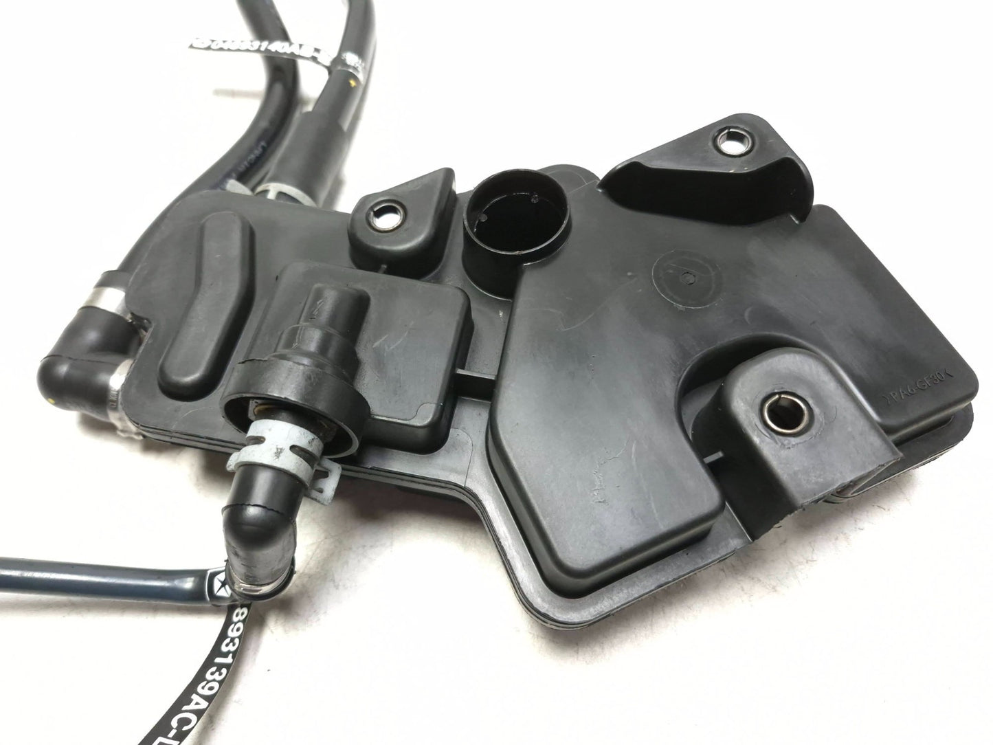 2014 Fiat 500l Engine Oil Separator W/ Hoses OEM