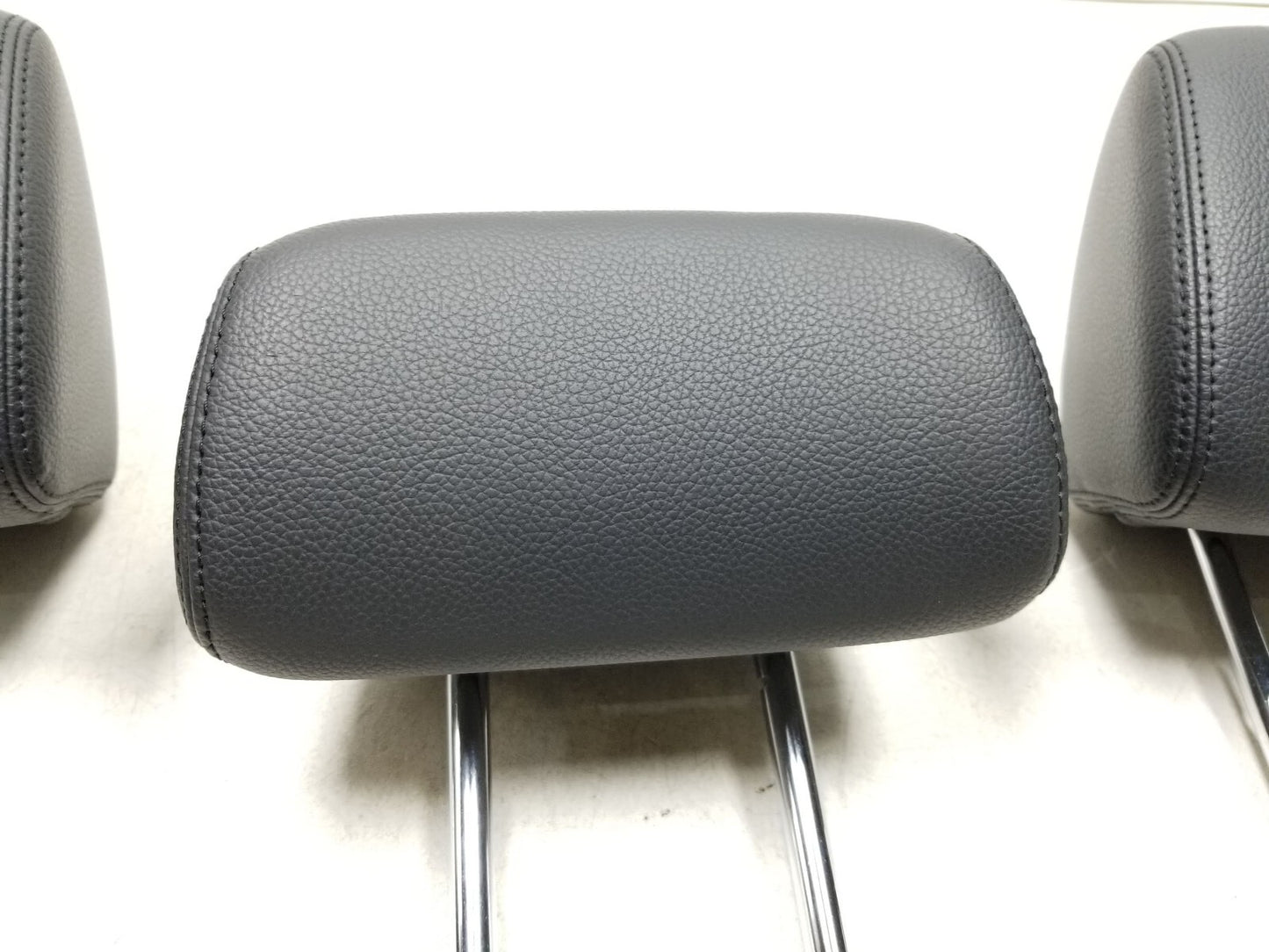 10-16 Mercedes W212 E350 Rear Seat Headrest 3pcs OEM