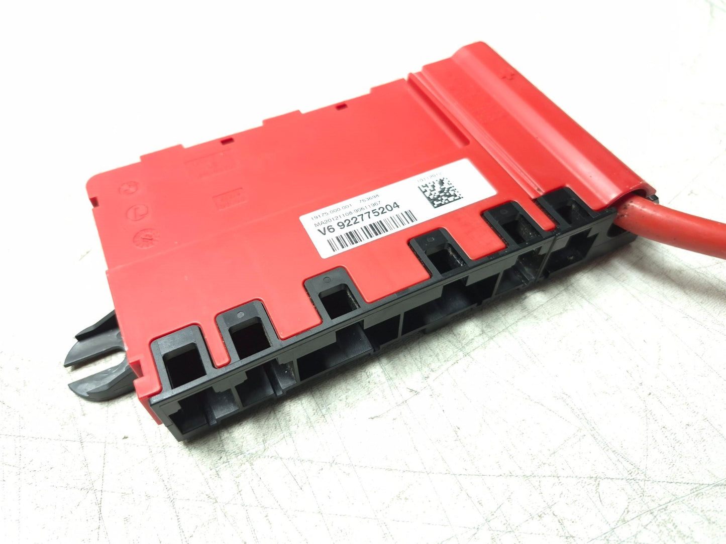 2013 BMW 328i F30 Power Distribution Control Fuse Box Module OEM