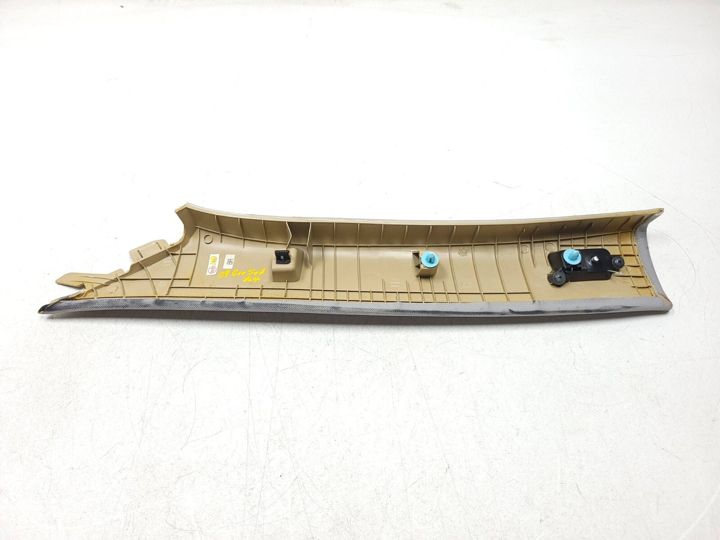 09-14 Hyundai Genesis Windshield A Pillar Trim Cover Passenger Side OEM Sedan