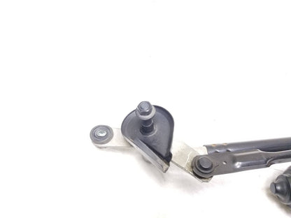 2014 - 2024 Kia Soul Windshield Wiper Motor W/ Linkage OEM