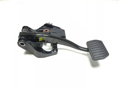 2018 Tesla Model 3 Brake Pedal 1044691-00-d OEM