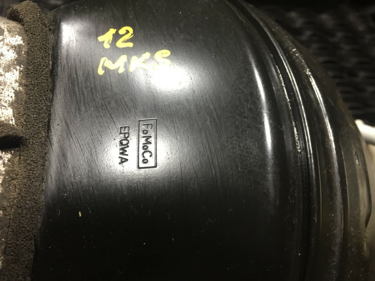 09 10 11 12 Lincoln MKS Power Brake Booster W/ Master Cylinder OEM D40