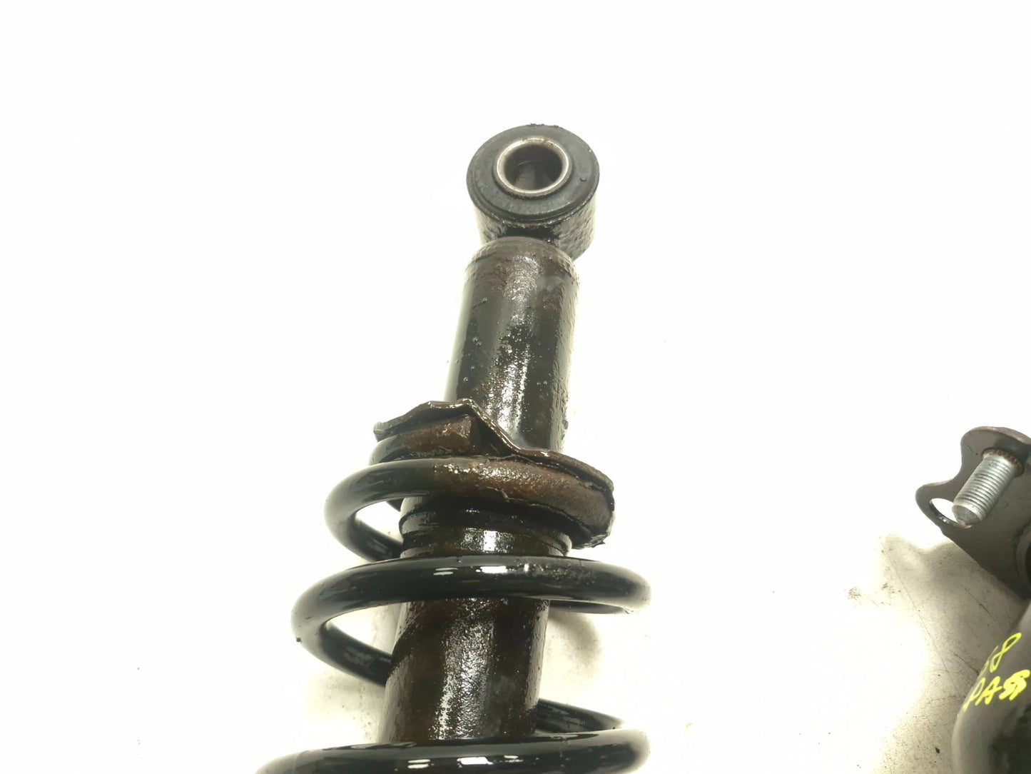 2007 Toyota Corolla Rear Shock Strut Absorber Pair OEM