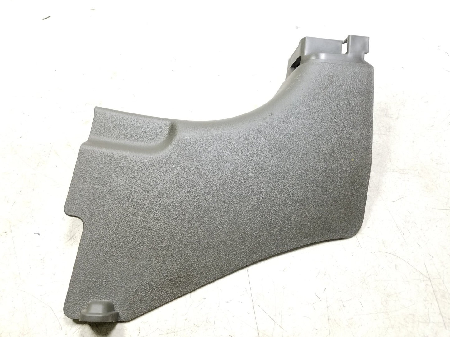 2011 - 2013 Kia Sportage Front Lower Kick Panel Trim Cover Left & Right OEM
