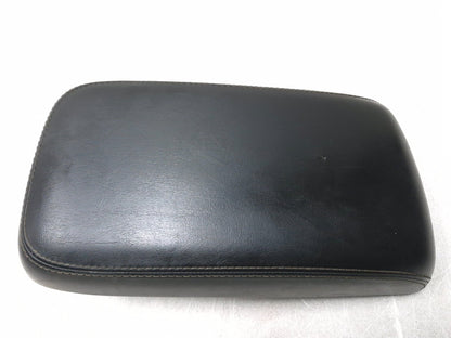 2018 Chrysler 300 Limited AWD Center Console Lid Armrest Black OEM