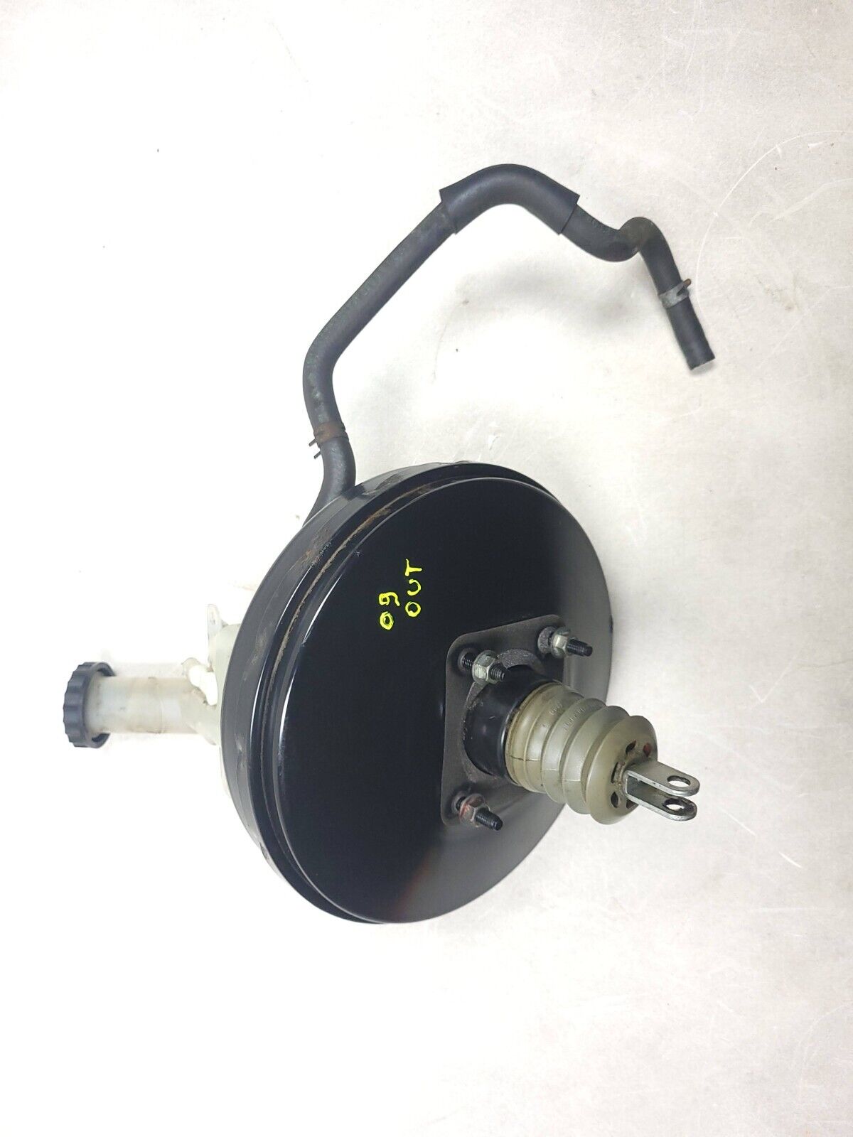 2007 - 2010 Mitsubishi Outlander Power Brake Booster