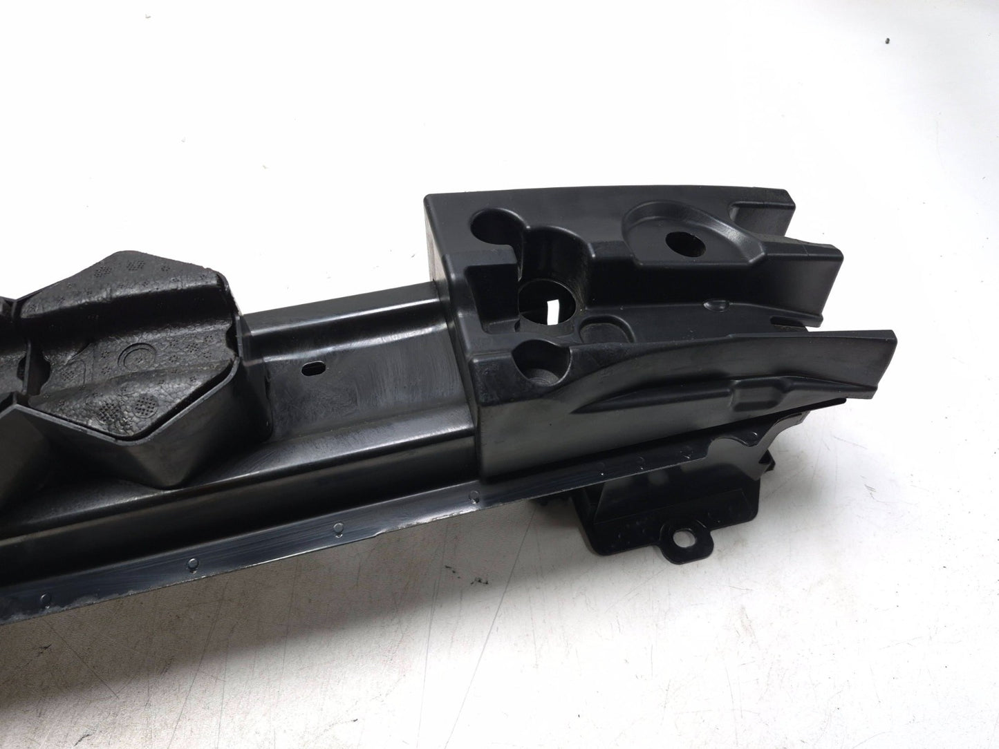 2021 Alfa Romeo Giulia Rear Bumper Reinforcement Absorber Bar Oem✅