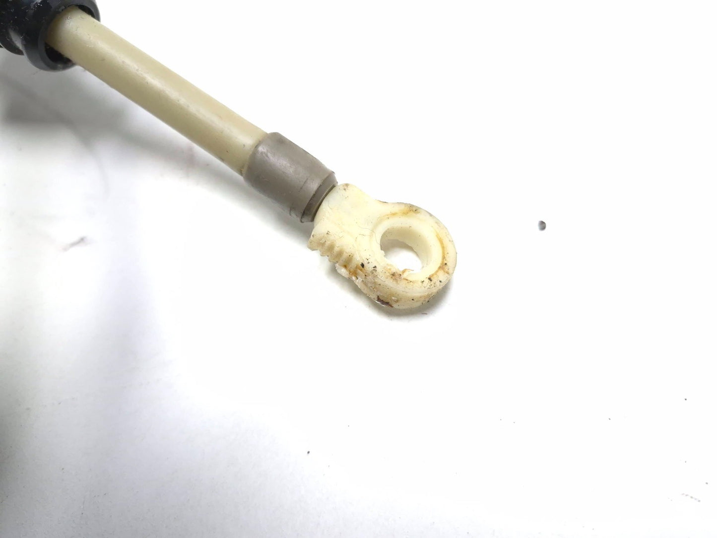 2004 Toyota Corolla Matrix Automatic Transmission Gear Shifter Cable OEM
