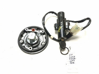 2017 Yamaha Yzf R3 Ignition Lock Switch & Fuel Cap Lock Set OEM