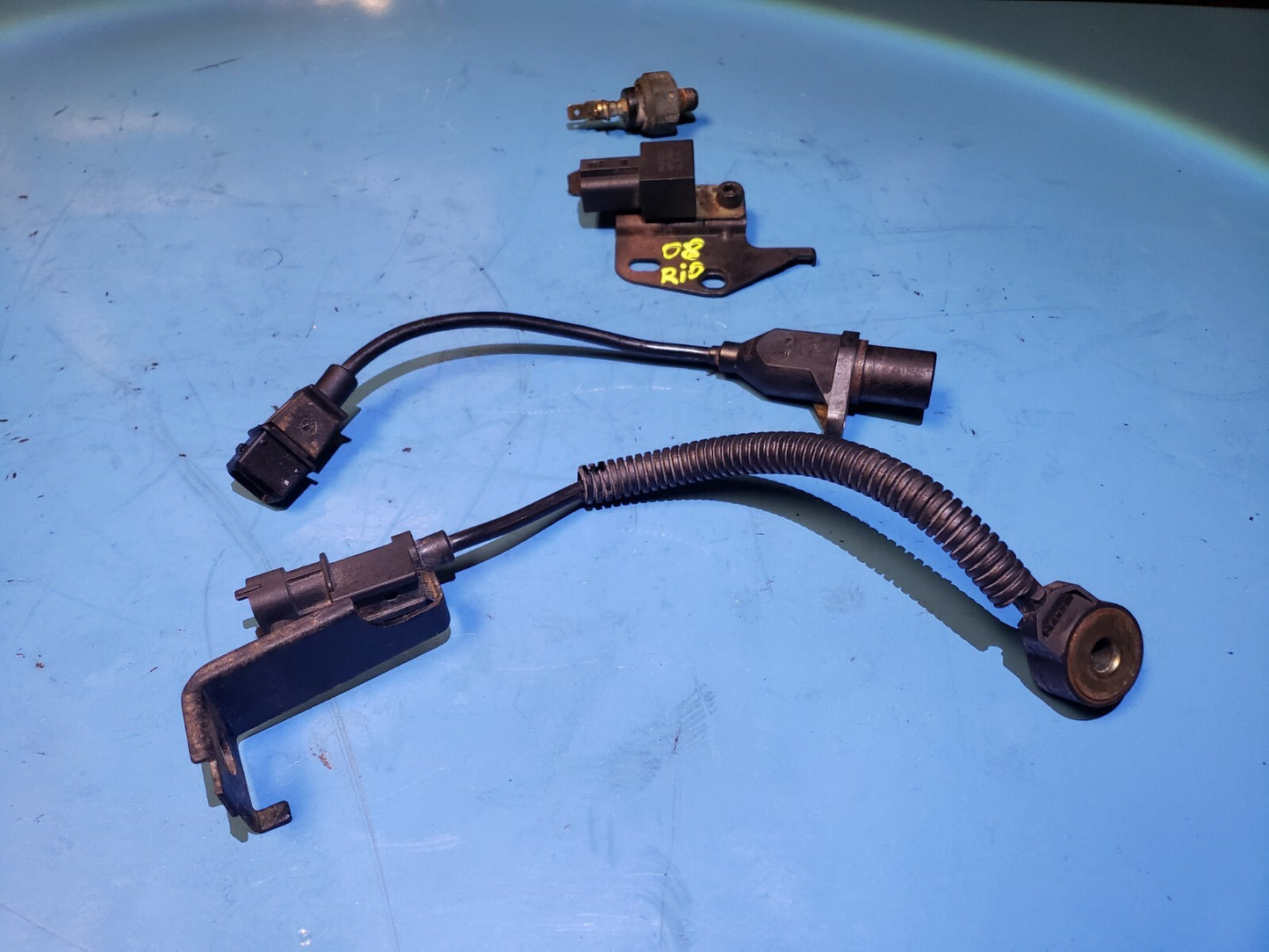 06 07 08 09 10 Kia Rio5 1.6l Oil Pressure Knock Crankshaft Sensor OEM