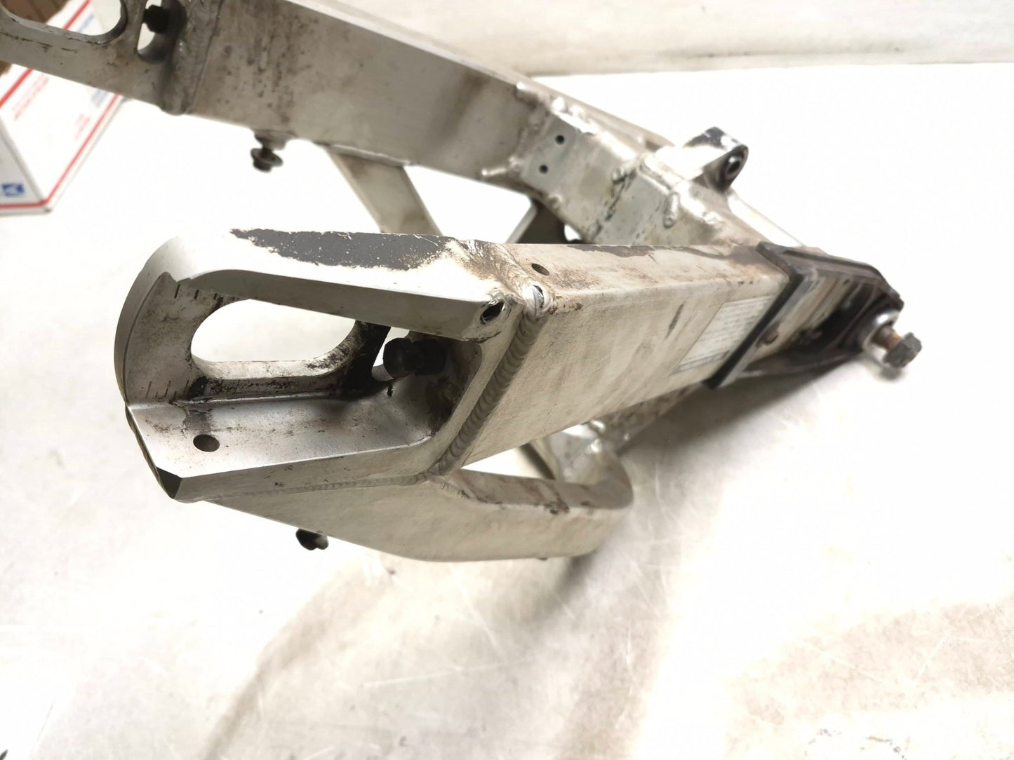 2002 Yamaha Yzf-r6 Rear Swingarm OEM