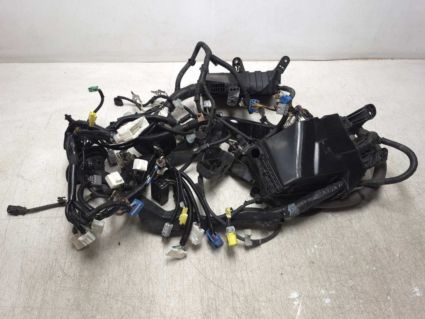2009 Lexus Is 250 Engine Bay Room Wire Wiring Harness OEM