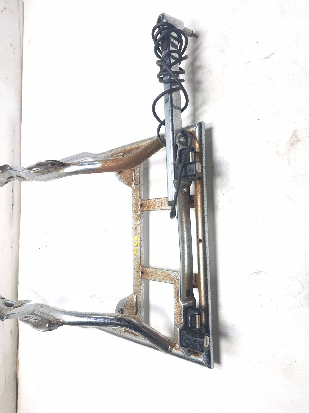 1987 Honda Goldwing 1200i Rear Trunk Stay Saddlebag Frame OEM