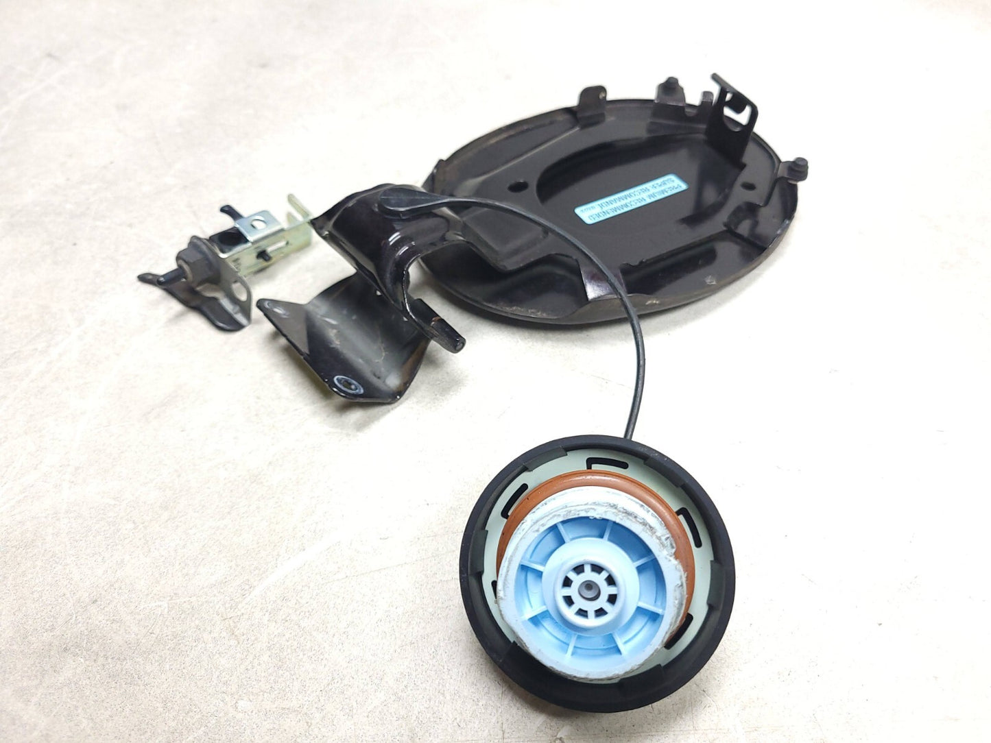 2007 - 2012 Mazda Cx-7 Fuel Gas Filler Door Lid W/ Cap OEM