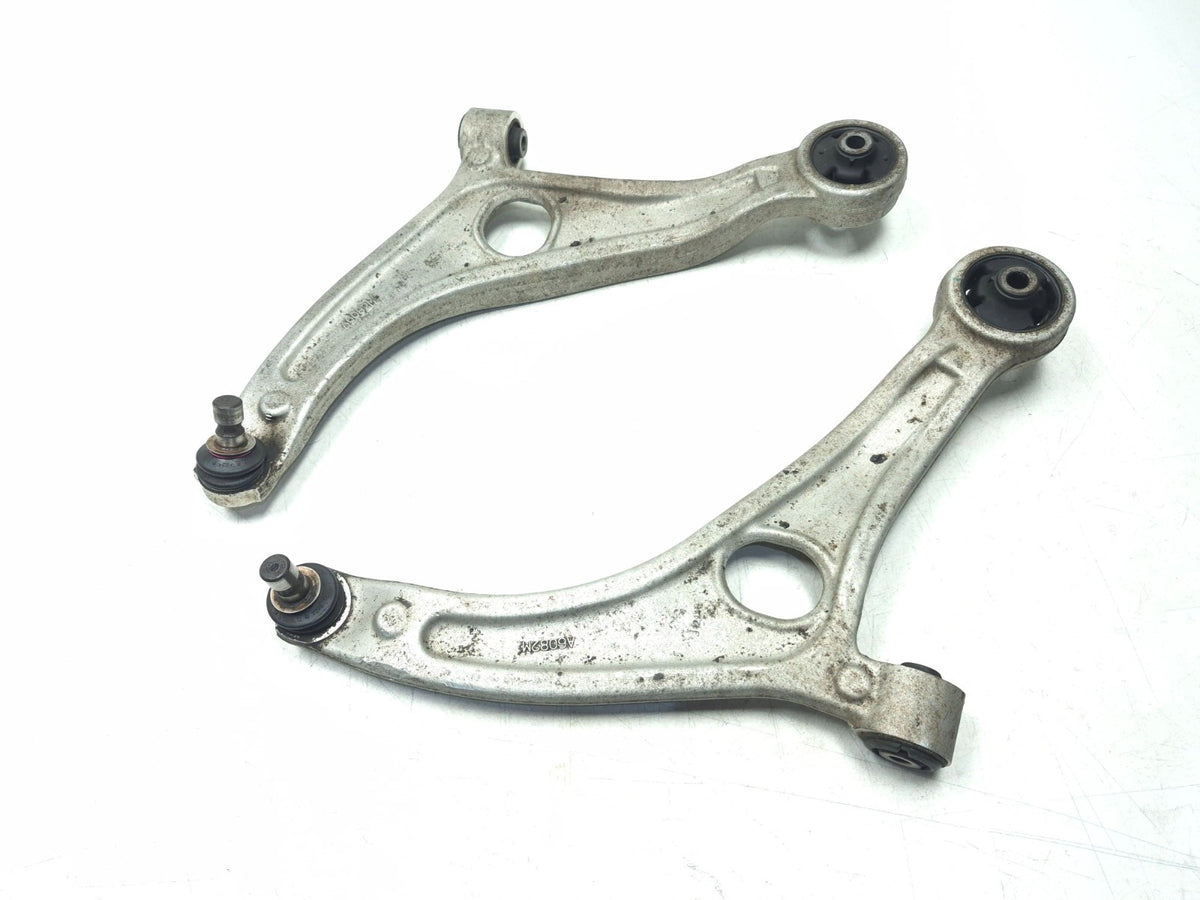 2015 Kia Optima Front Lower Control Arm Left & Right OEM