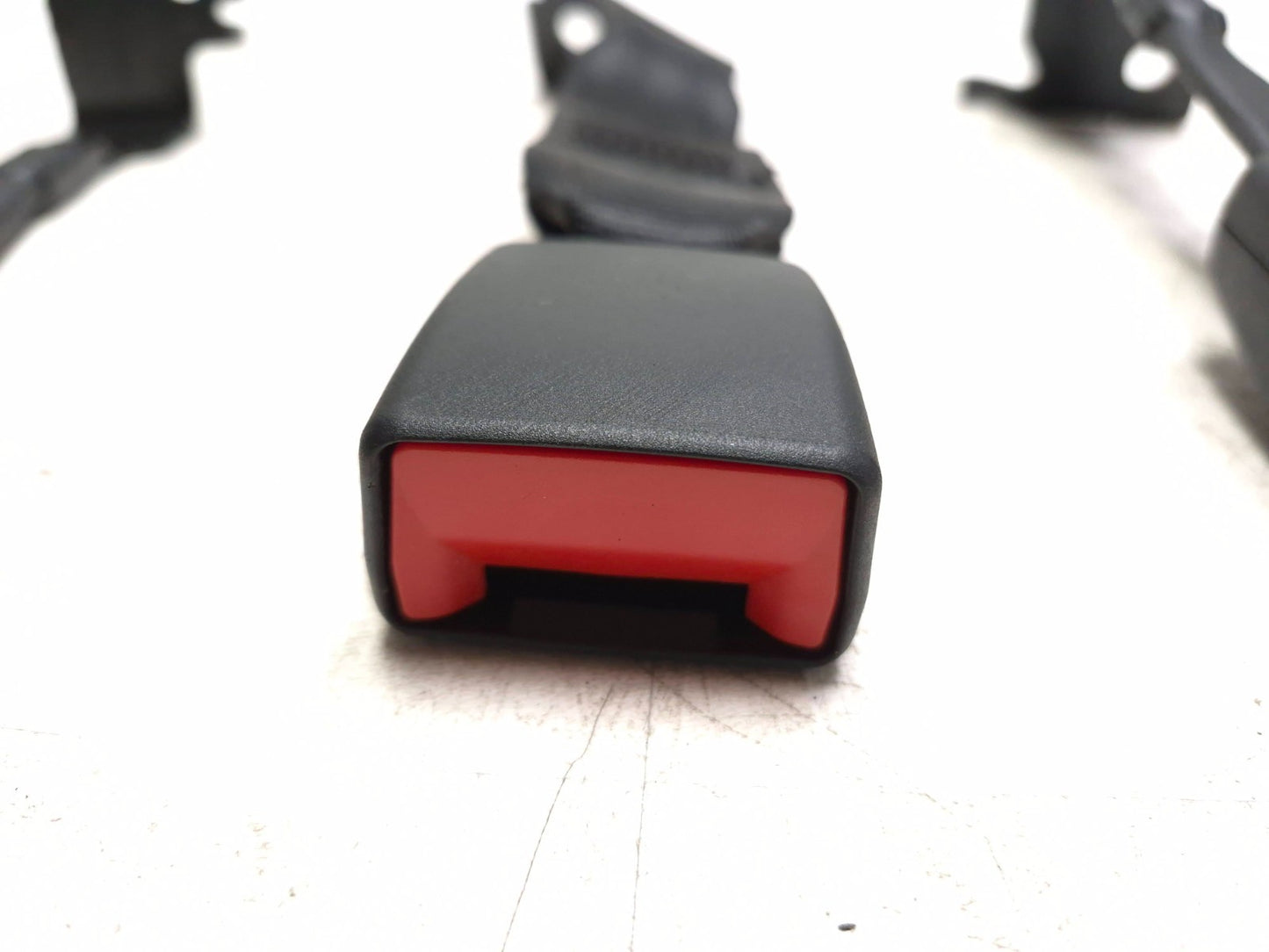 2024 Alfa Romeo Stelvio Rear Seat Belt Buckle 3pcs OEM