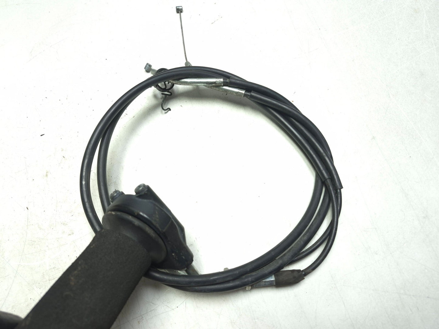 2009 Kawasaki Concours 14 Zg1400 Right Handlebar Throttle Grip W/ Cable OEM