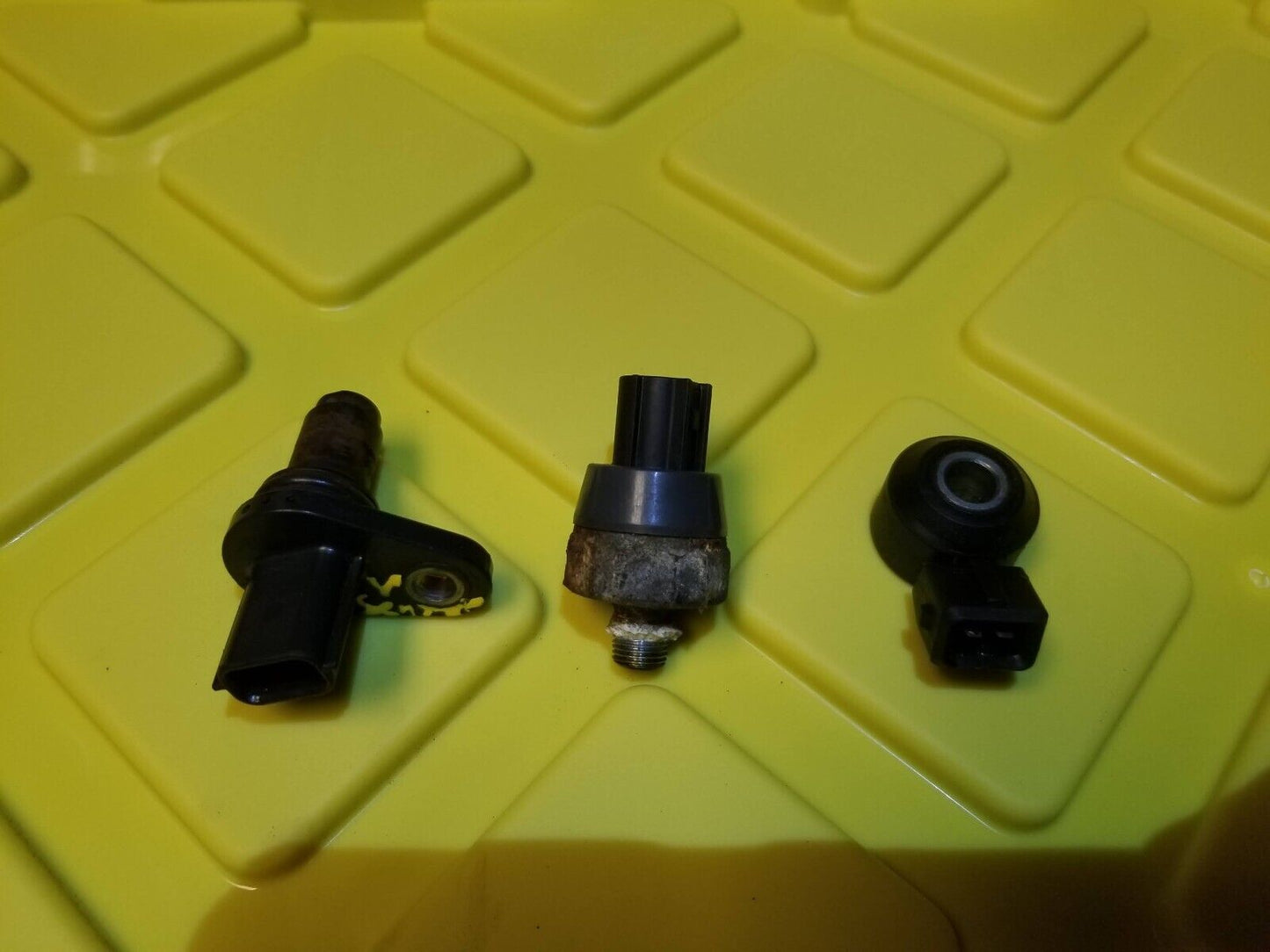 07 - 12 Nissan Sentra Crankshaft Oil Knock Sensor 3pcs 2.0l OEM