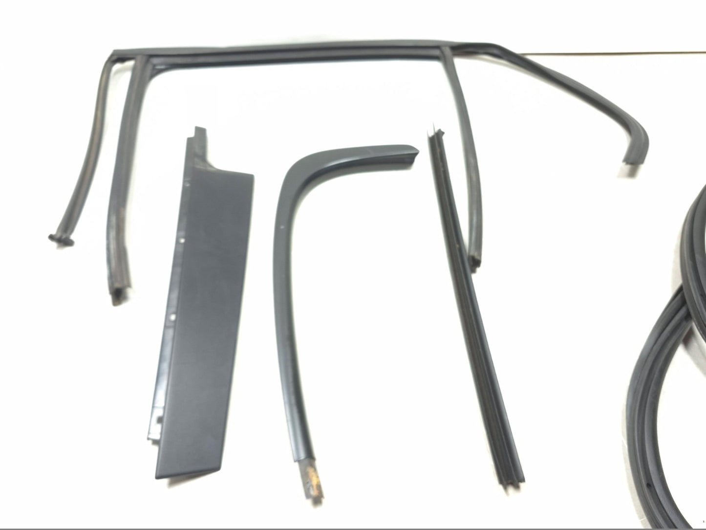 2013 BMW 328i F30 Rear Door Weatherstrip Seal Left Driver Side Set OEM