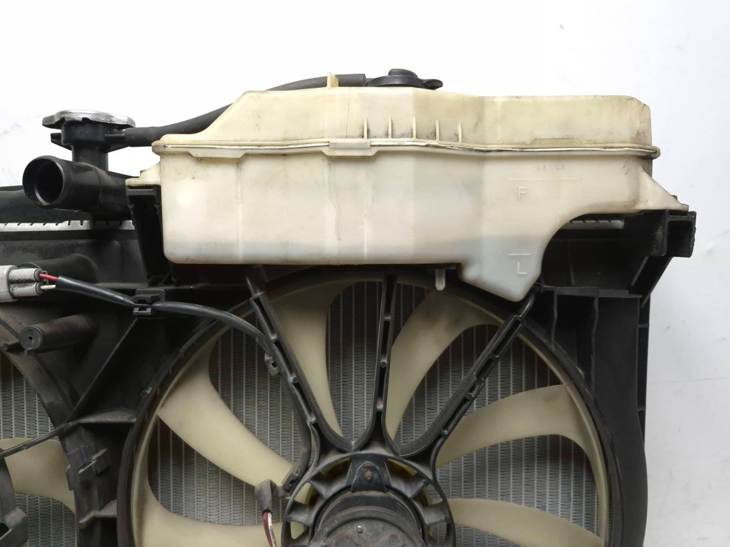2012 Toyota Camry Front Engine Radiator Dual Fan Motor W/ Reservoir OEM