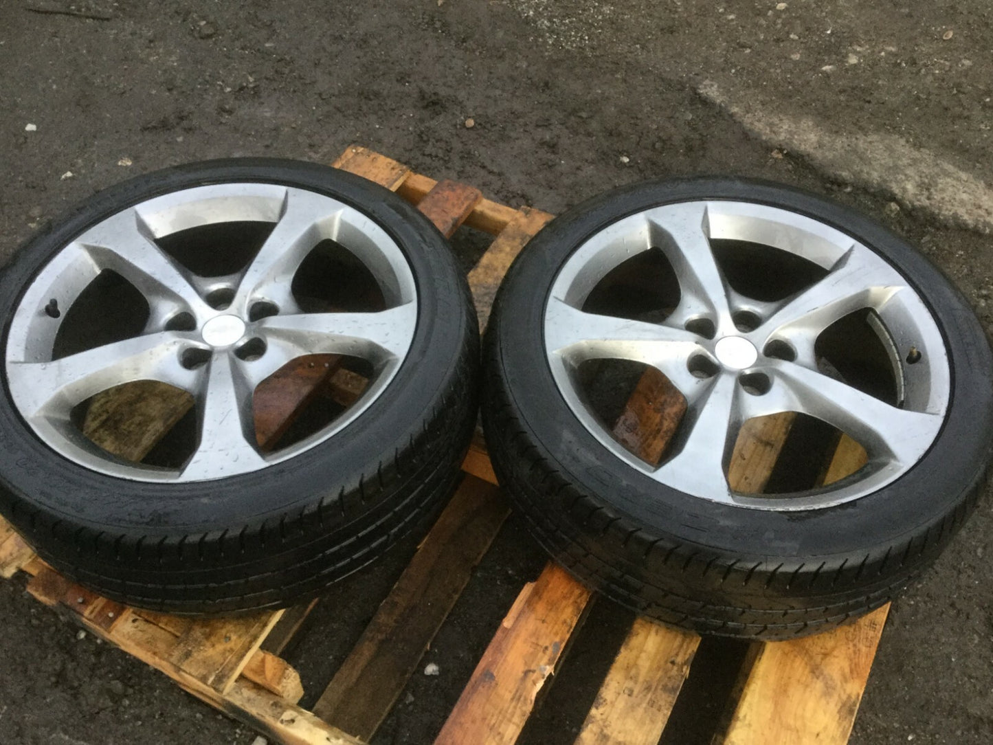 2013 Chevrolet Camaro Wheel Rim W/ Tire 245/55 R20 20" OEM 29k