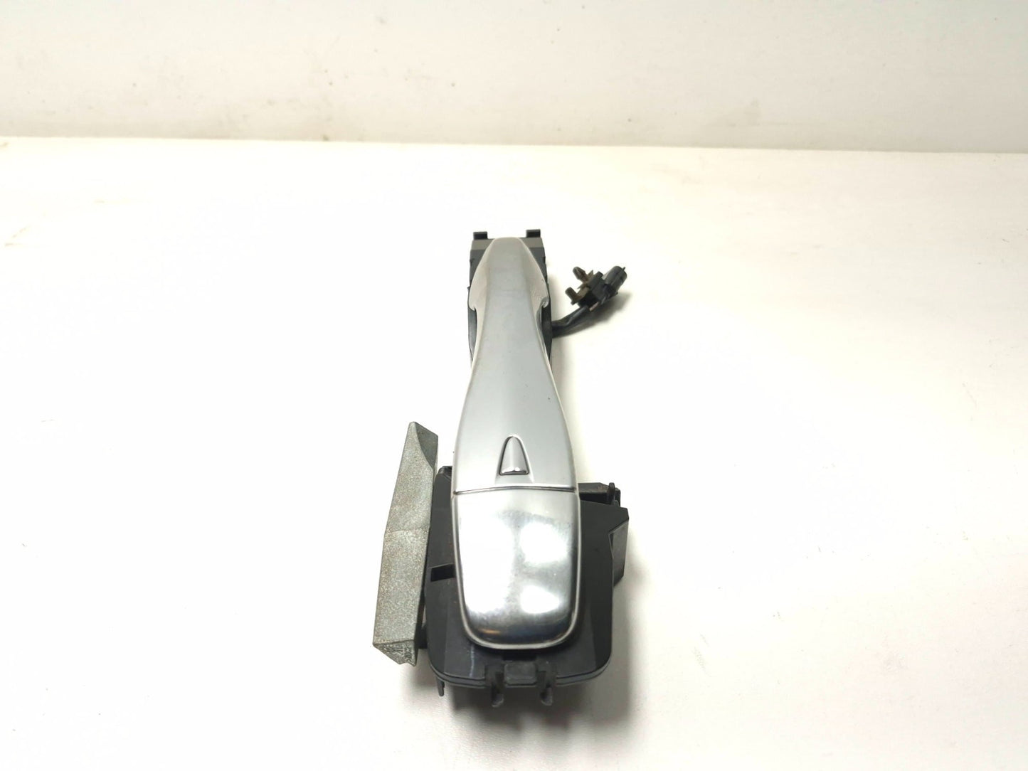 2018 Nissan Altima Front Exterior Door Handle Passenger Side Right OEM
