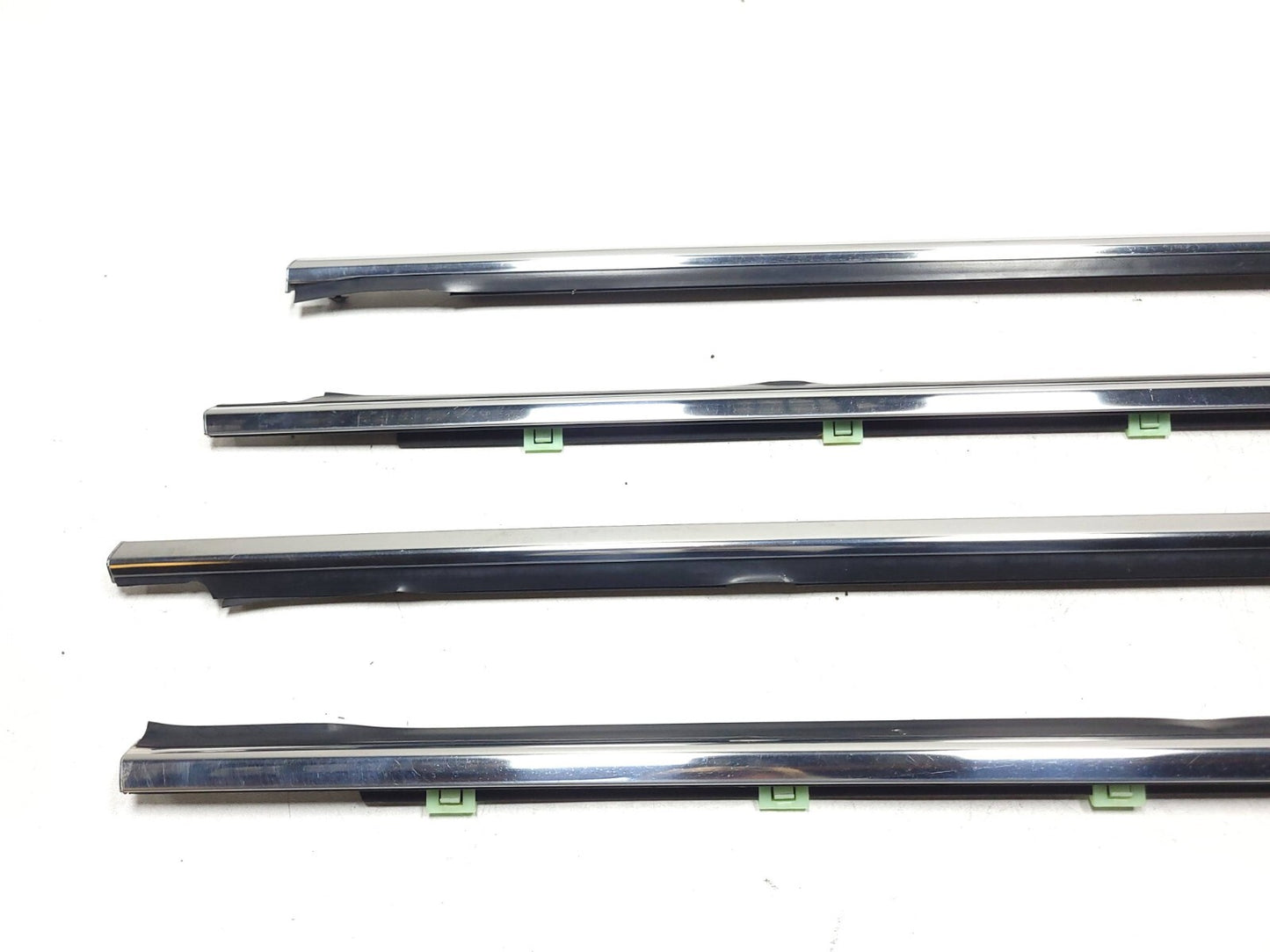 09-12 Hyundai Genesis Door Window Belt Seal Molding 4pcs OEM Sedan