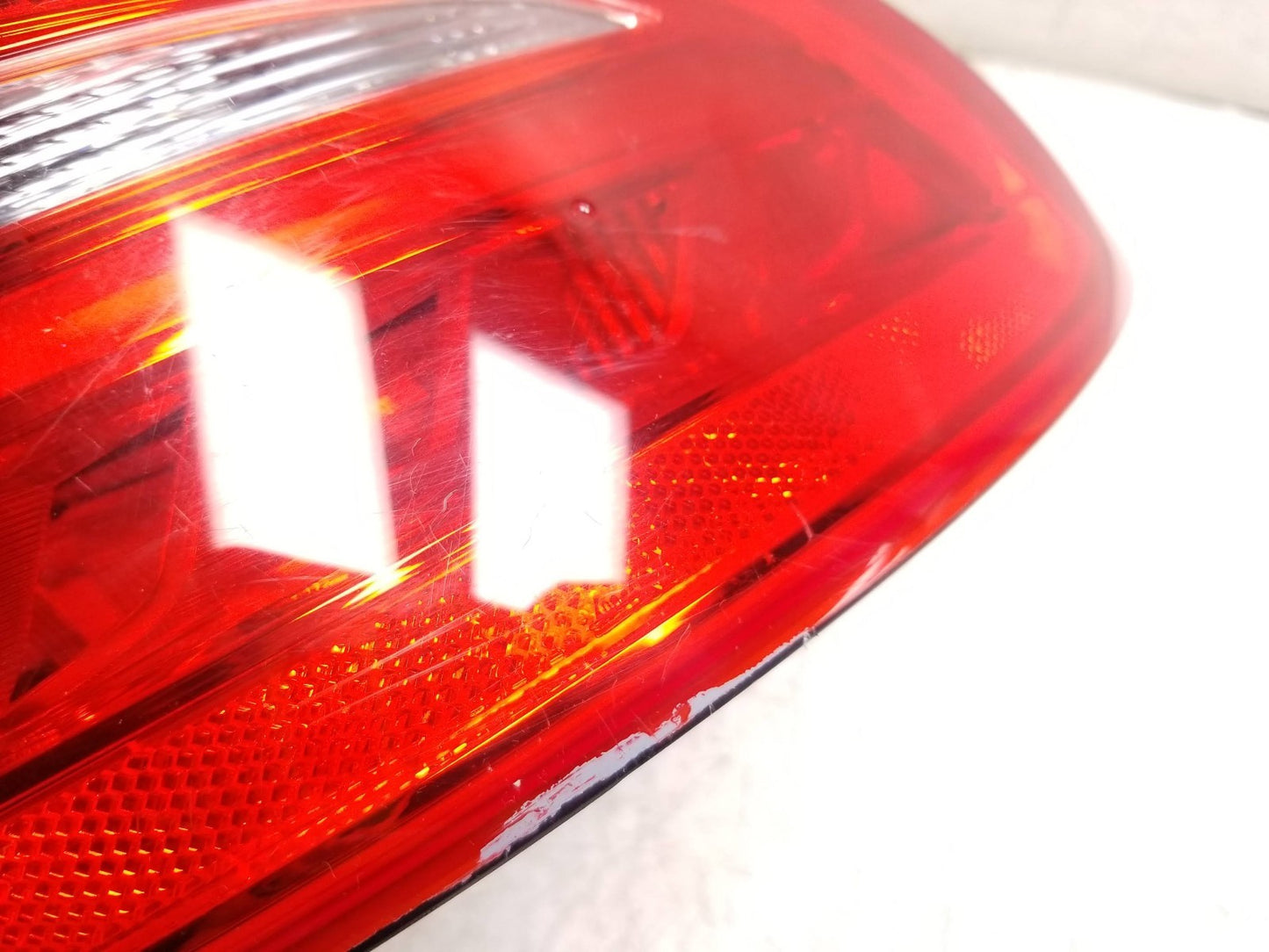 2017 Jaguar Xe Rear Tail Light Lamp Assembly OEM