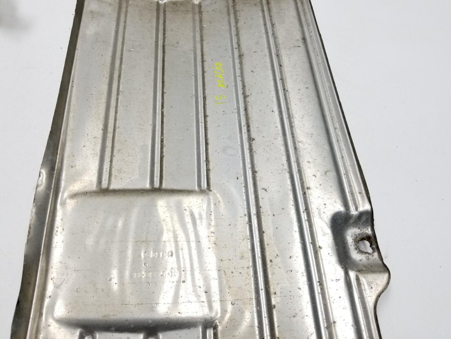 13 14 15 16 GMC Acadia Underbody Heat Guard Shield Pair OEM