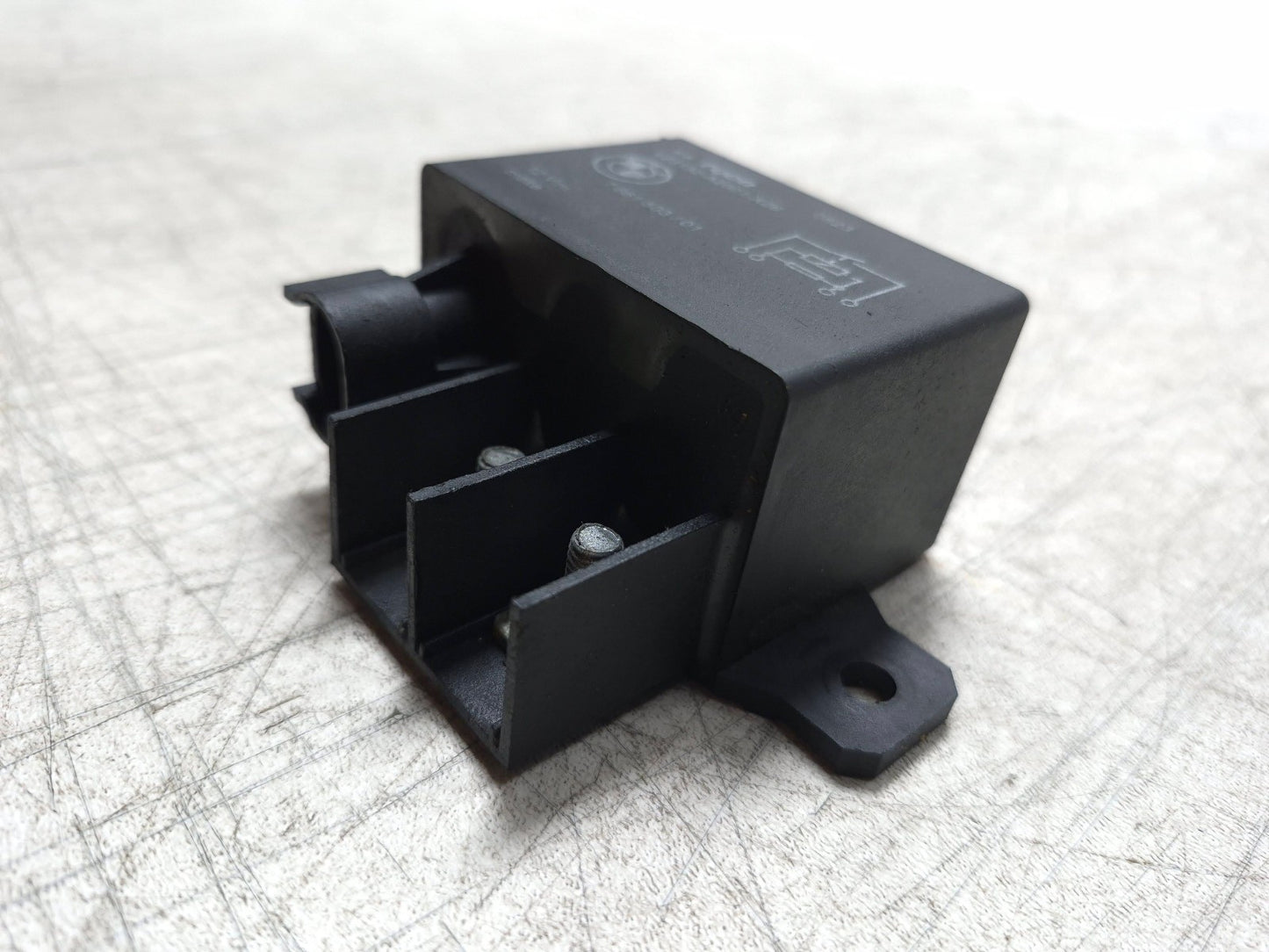 2008 BMW X6 E71 Engine Cooling Fan Relay Module OEM