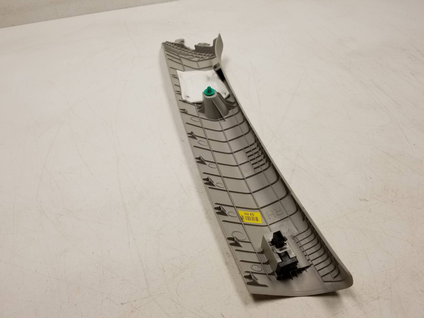 2020 Hyundai Venue Front Passanger A-pillar Trim Cover OEM
